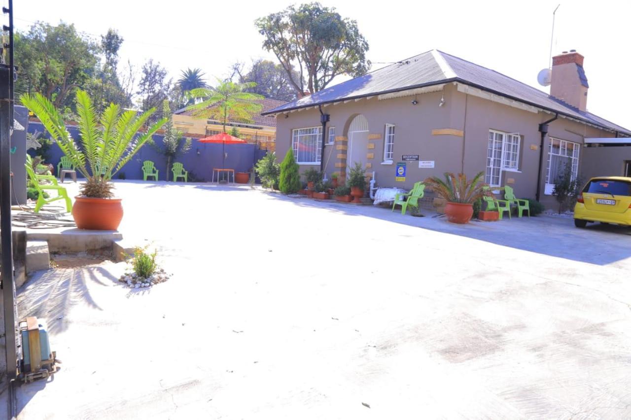Union Guesthouse Pretoria-Noord Exterior foto